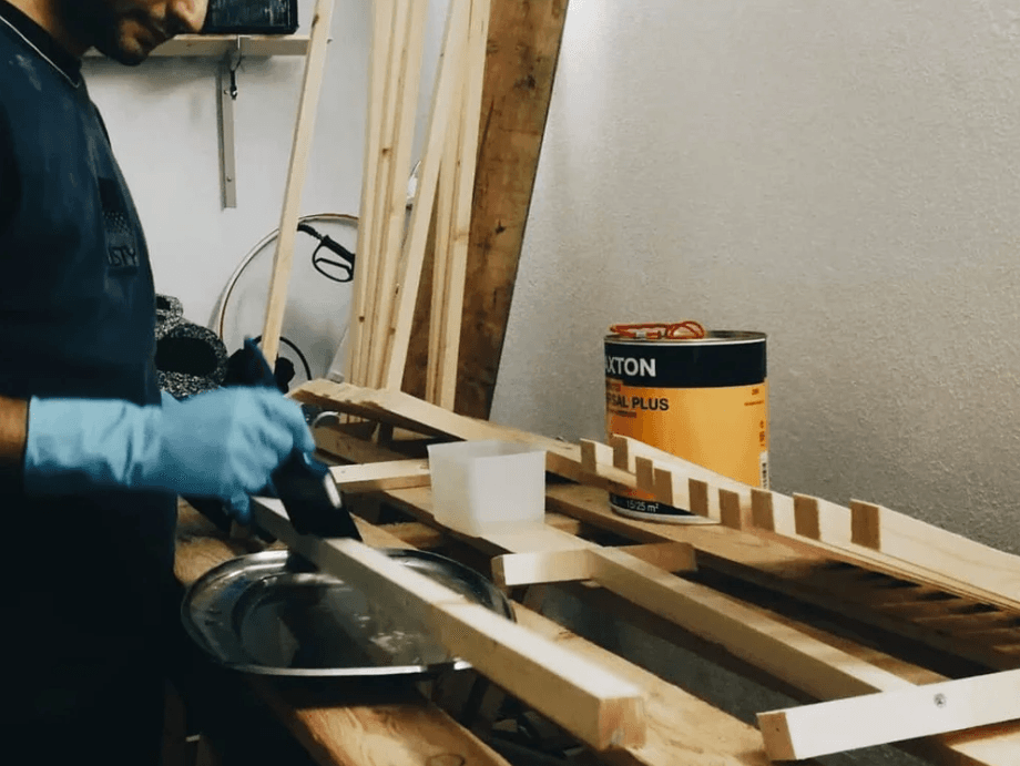 Anti fungal treatment on the wood